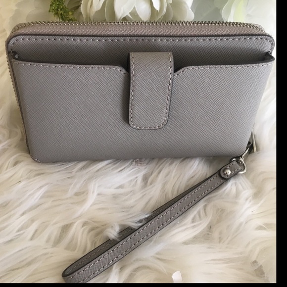 Final sale ✨Michael Kors jet set phone holder wallet wristlet - Picture 10 of 16